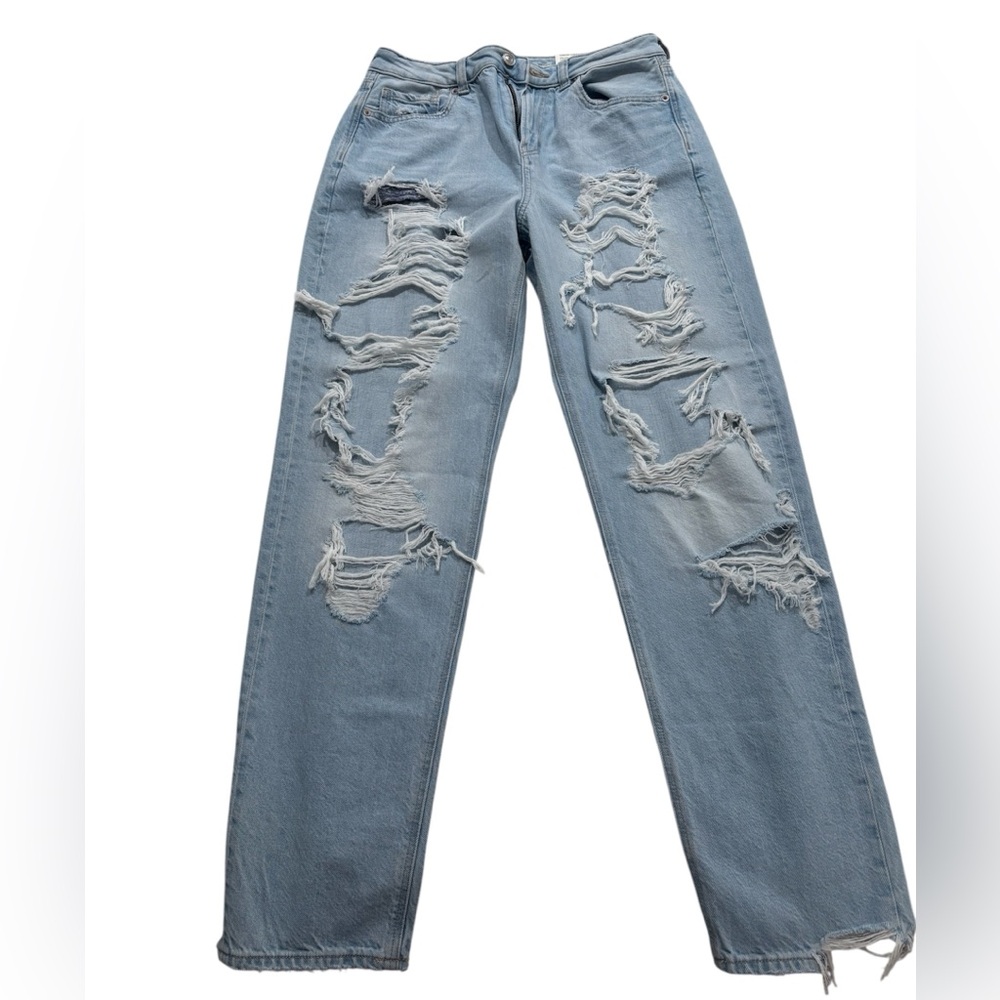American Eagle Outfitters Ripped mom jeans new with tags !!